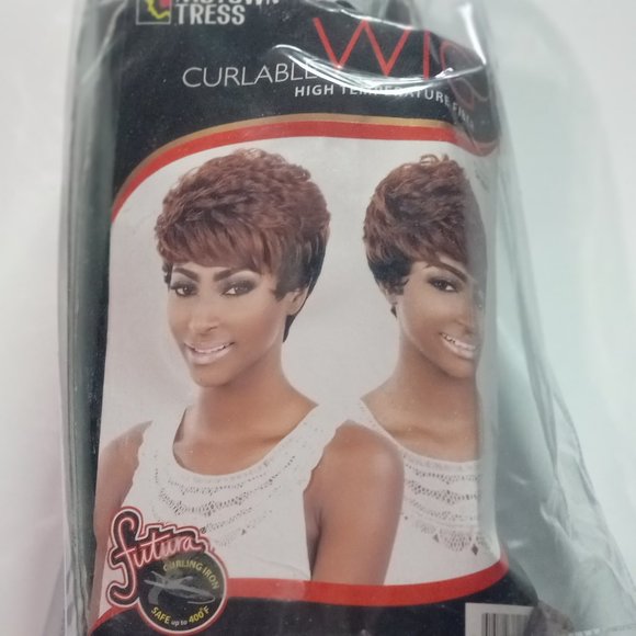 new synthetic short wig - Picture 3 of 3